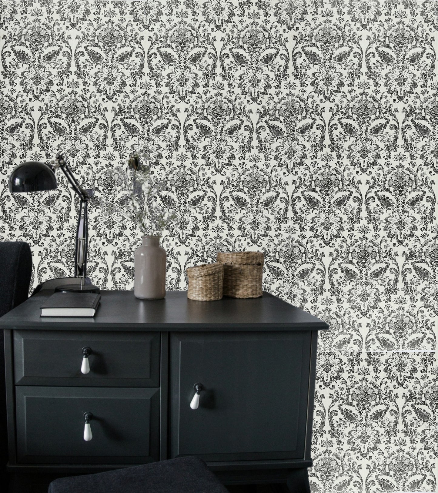 American Classic Black and White Baroque Wallpaper 330800