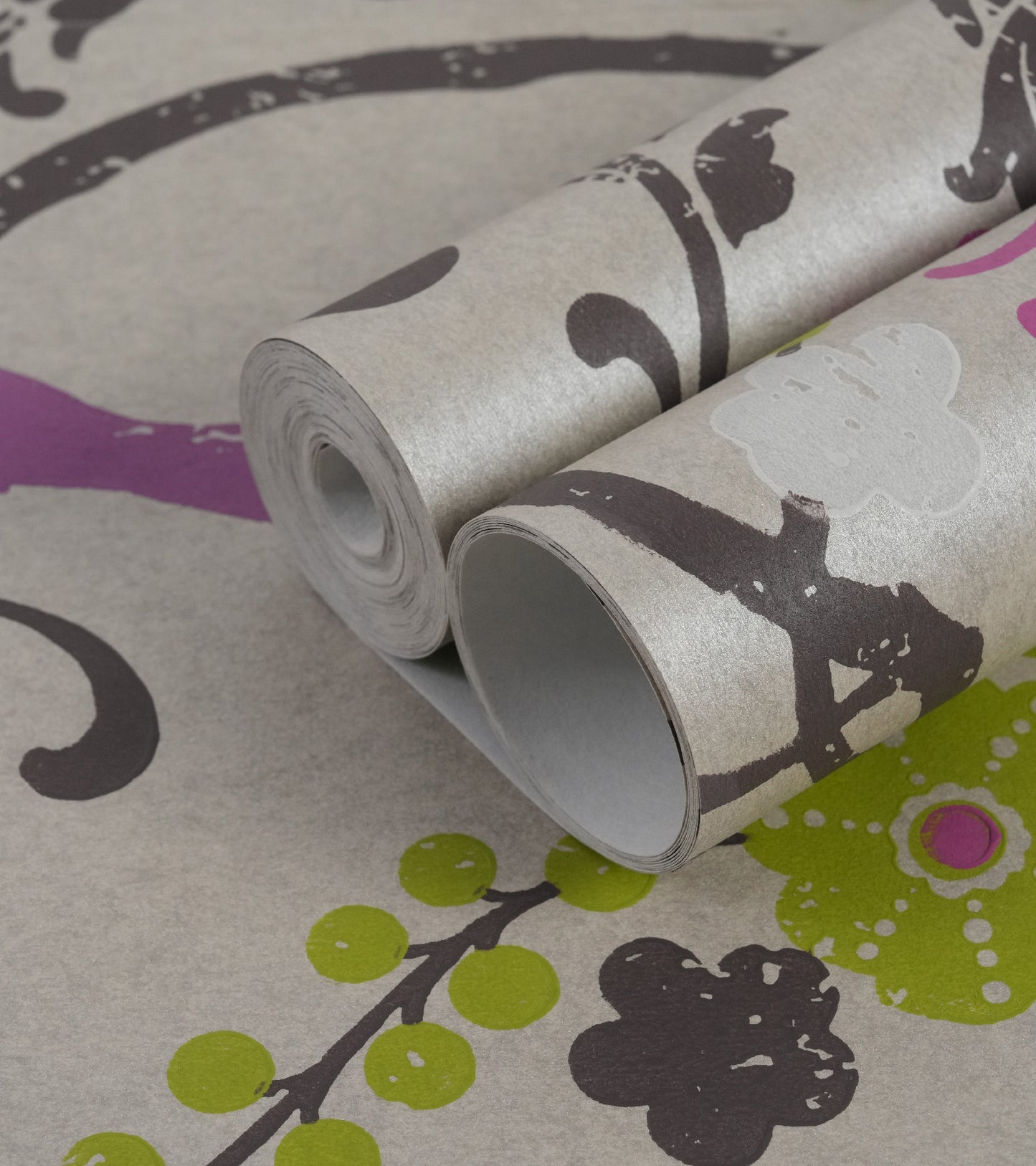 Flamenco Beige Floral Design Wallpaper 320722