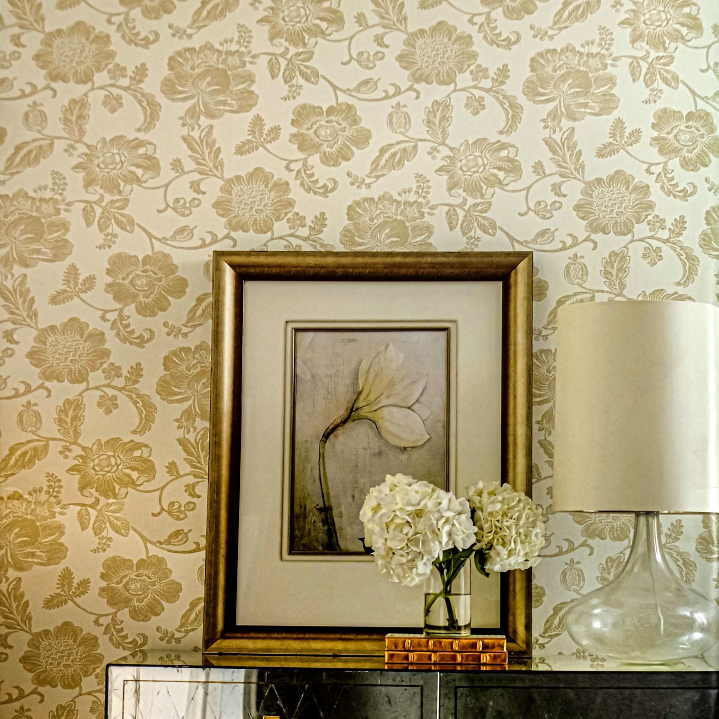Lyndhurst Faded Golden Floral Design Wallpaper 331950